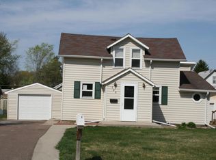 720 S 12th St, Aberdeen, SD 57401