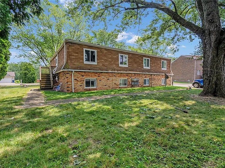 6669 Amsel Ave NE #1 — Photo 1