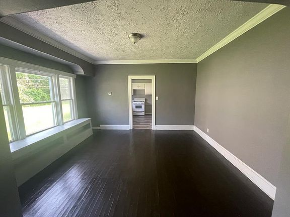 5th image of 3657 E 151st St #2