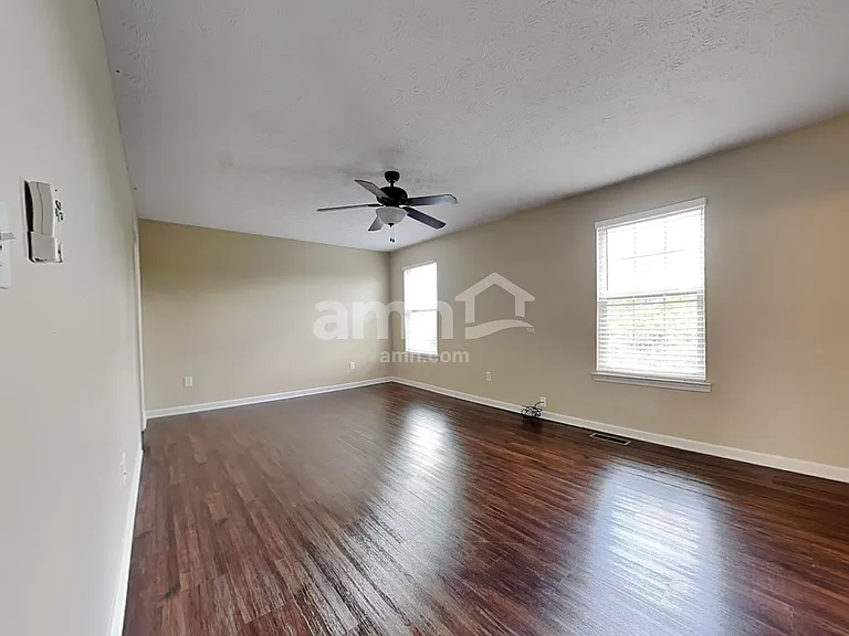 45 Haverstraw Pl — Photo 8