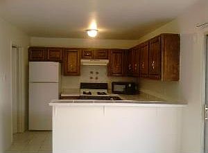 4th image of 2283 Windsor Ln