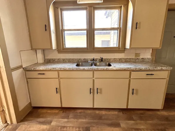 514 Van Buren St, Fort Atkinson, WI 53538