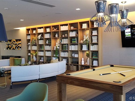 4th image of 16385 Biscayne Blvd Unit 1019
