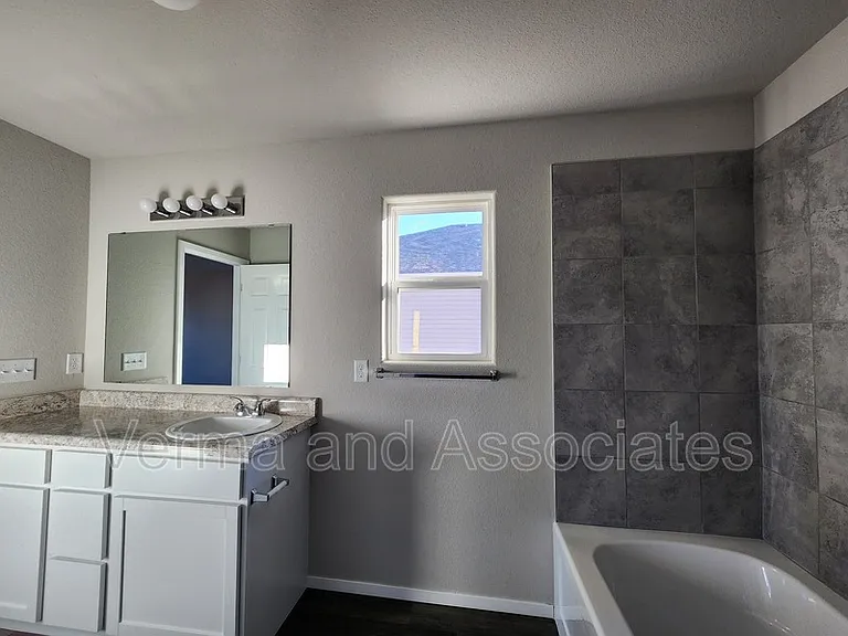 1730 King Rd — Photo 14