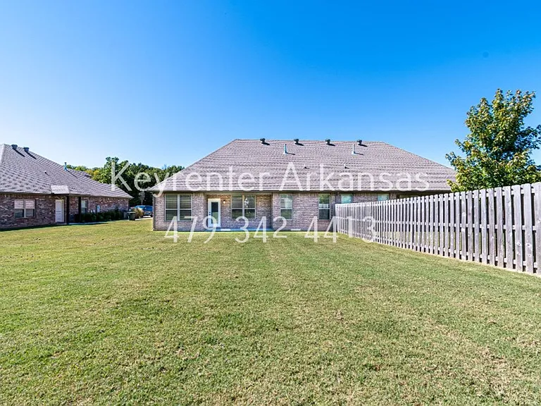 4870 N Castlewood Ln Duplex — Photo 15