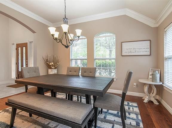 5th image of 6217 Flagstone Dr
