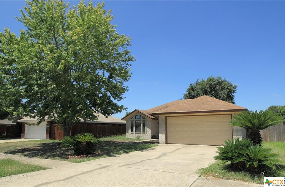 1st image of 3808 Sawtooth Dr