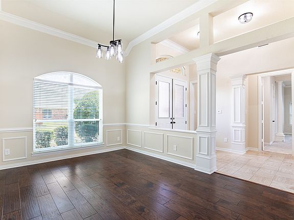 4th image of 1405 Faringdon Dr