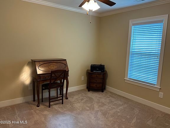 4th image of 144 Oxford Drive
