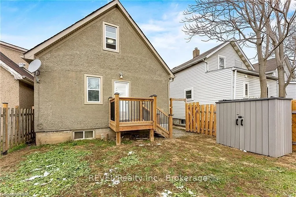 2 bed, $1,400 — Photo 2