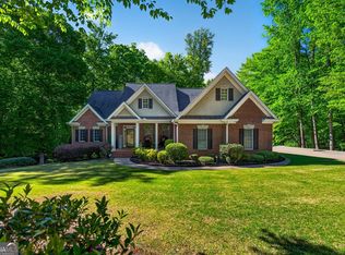 205 River Oaks Dr, Lagrange, GA 30240