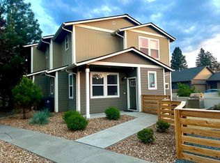 1093 SE Centennial St, Bend, OR 97702