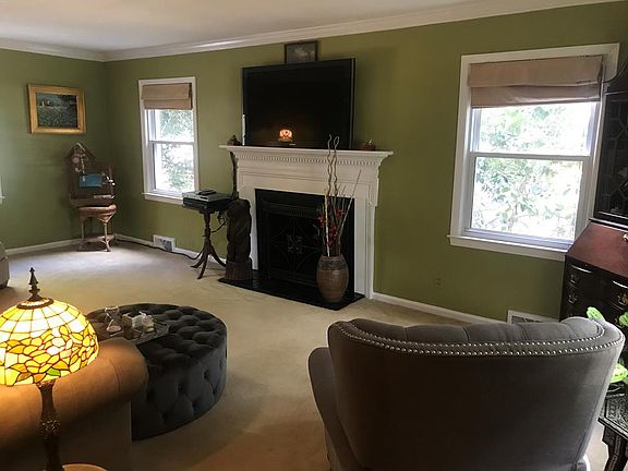 2nd image of 234 Shamrock Dr