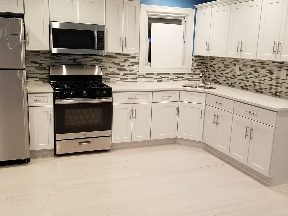 2nd image of 2 132nd St #2