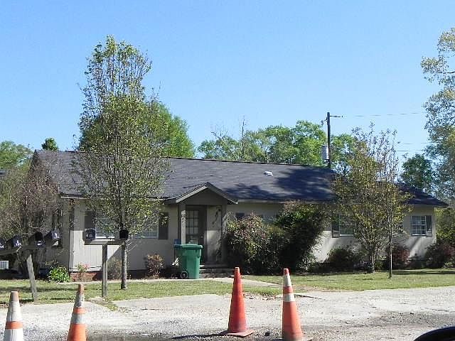 2nd image of 130-134 W 10th Avenue
