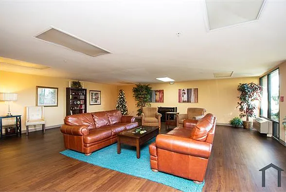 2525 Tara Ln — Photo 6