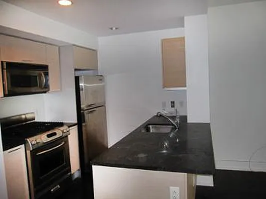 Rented by Corcoran | media 29