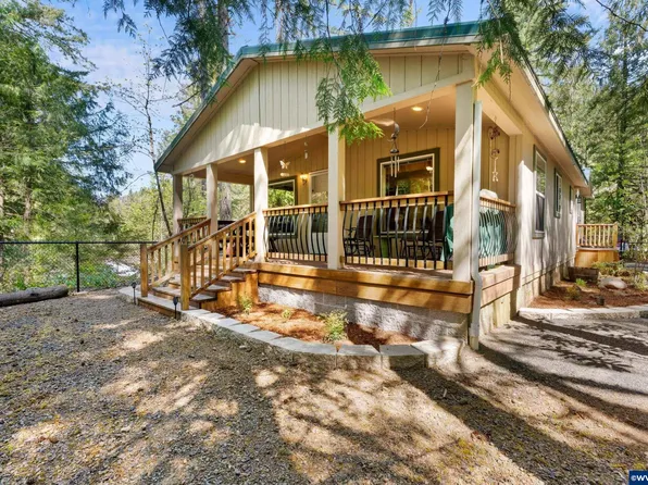 49690 N Santiam Hwy SE, Idanha, OR 97350