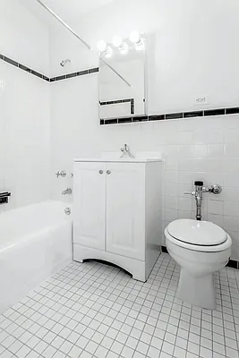 Rented by Olnick Organization | media 4