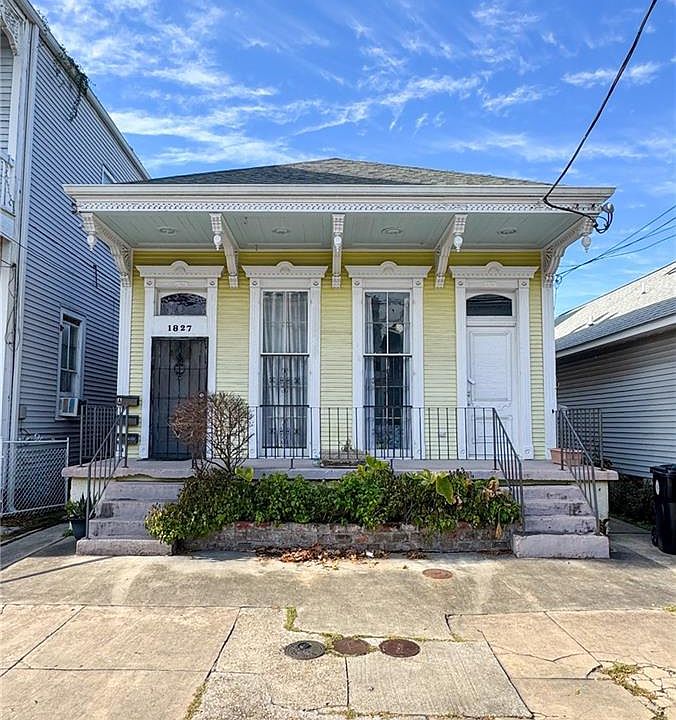 1st image of 1827 Baronne St
