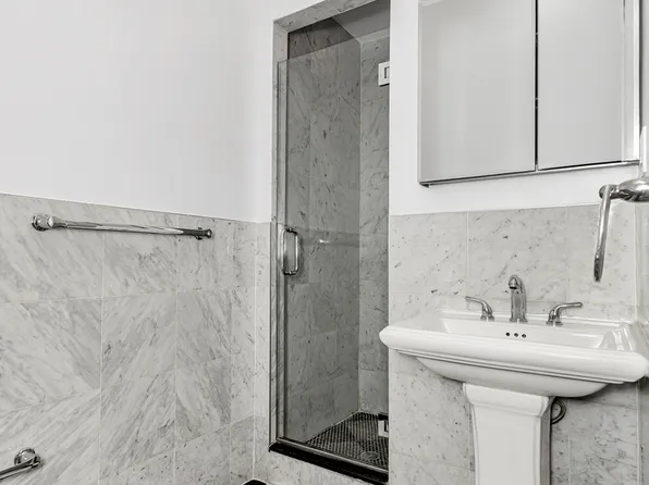 319 Lincoln Avenue 5F image 3 of 3