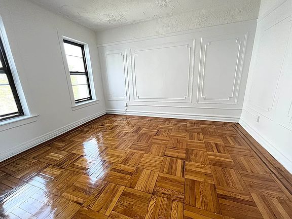 4th image of 254 E 56th St APT D12