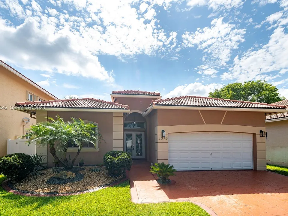 3073 SW 140th Ave