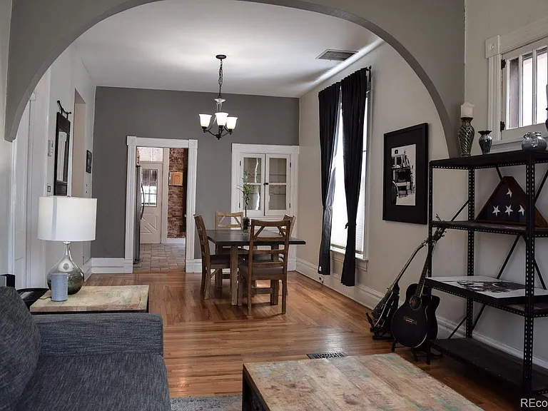 34 S Grant St — Photo 3