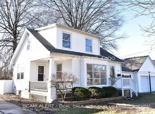 15096 Rockside Rd, Maple Heights, OH 44137