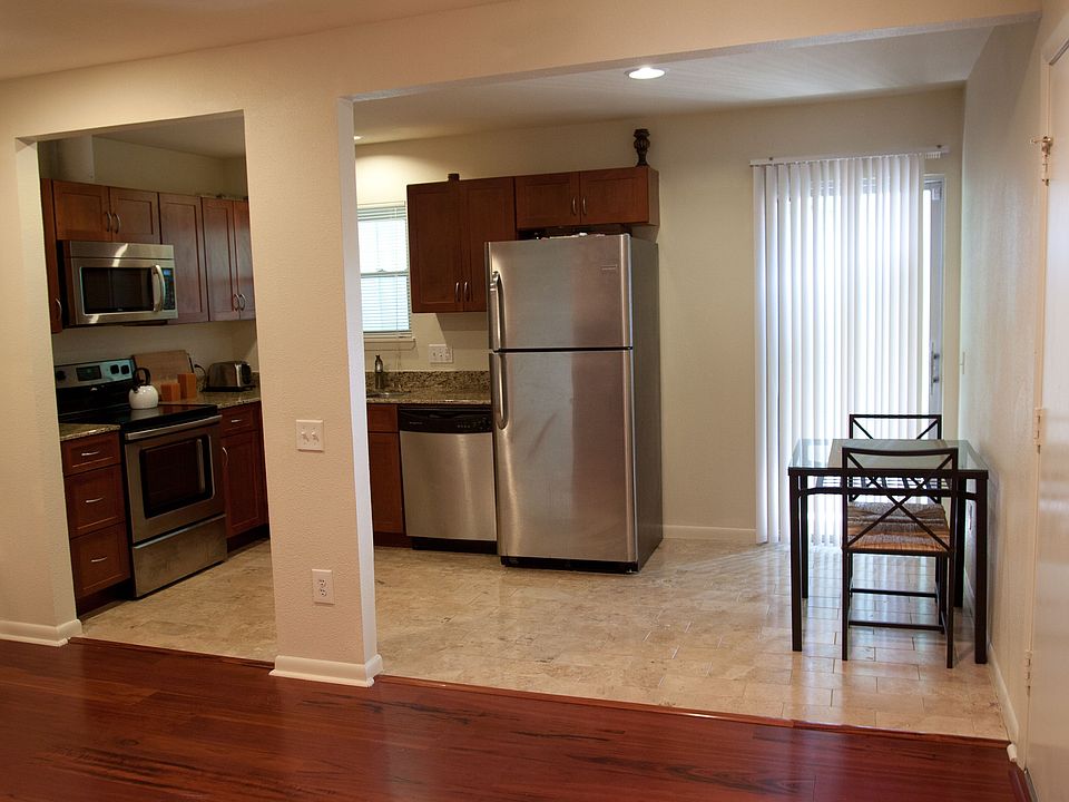 Kitchen / Living