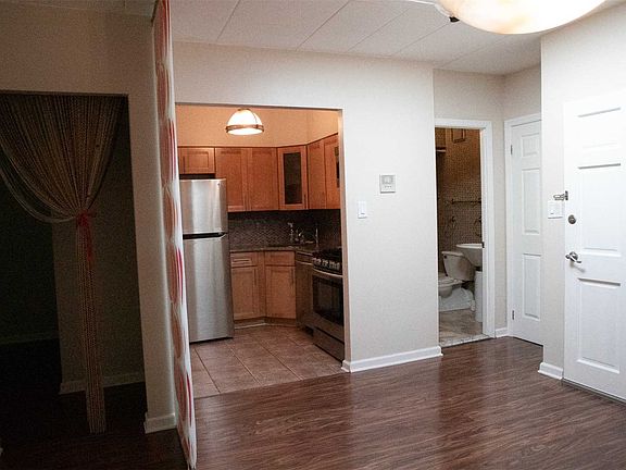 4th image of 68-05 242nd St #31D