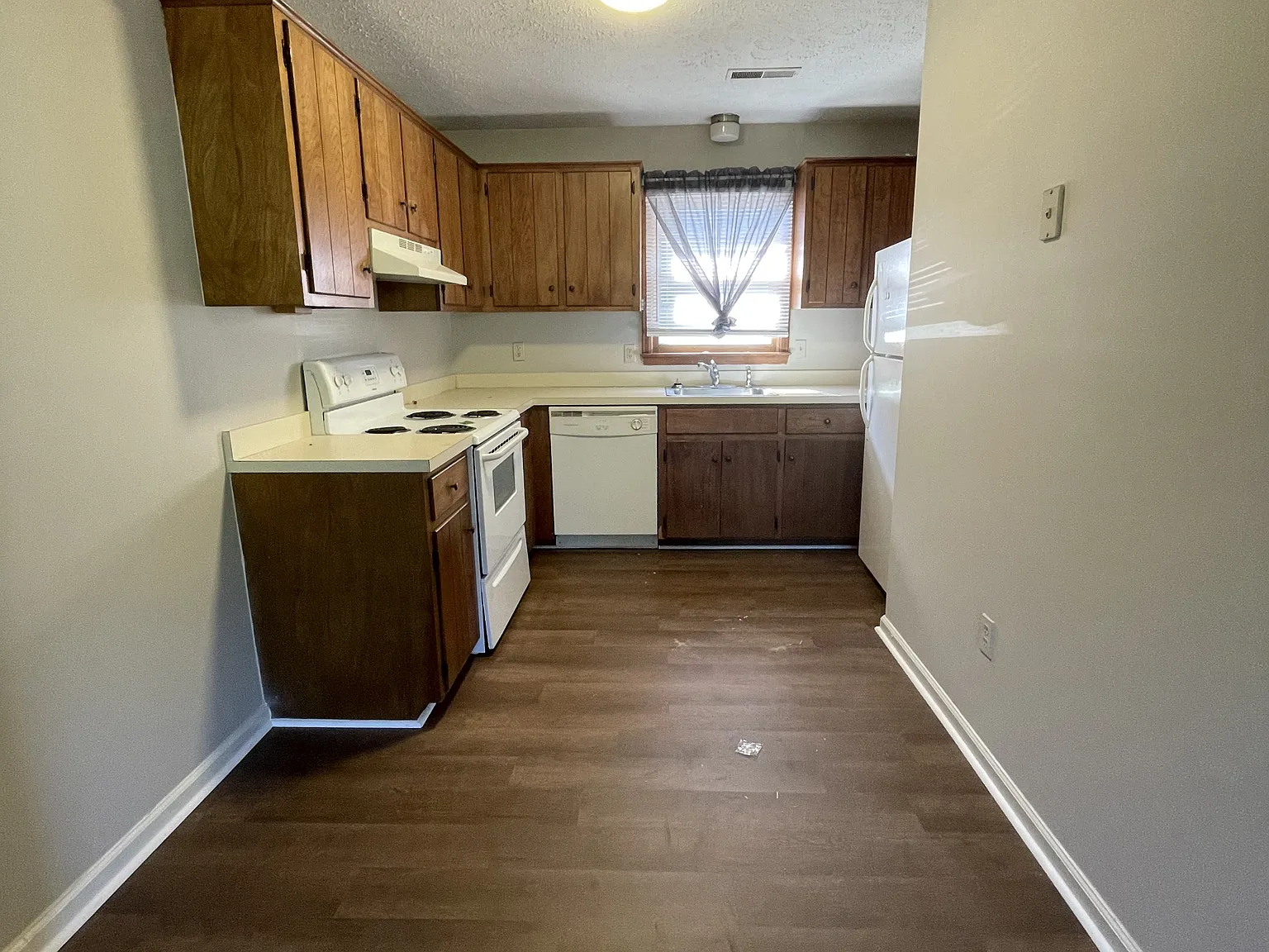 Cedar Crest Drive - 103 — Photo 2
