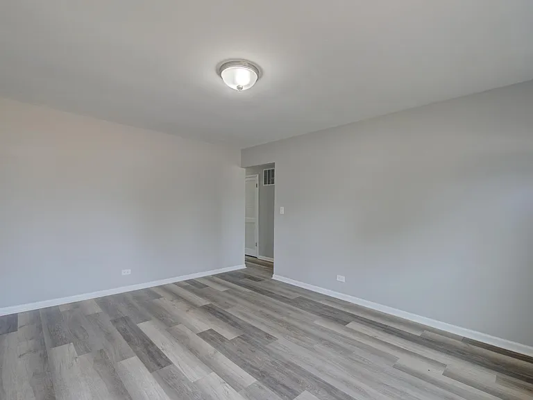 405 Woodland Dr — Photo 5