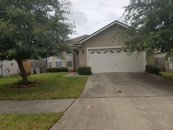 3rd image of 9486 Daniels Mill Dr W