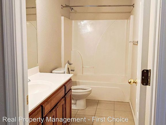 2nd image of 3007 SW Deerfield Blvd Unit 1