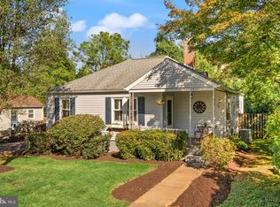 2849 Fairmont St, Falls Church, VA 22042
