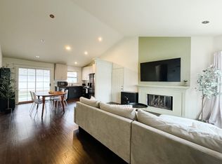 320 Burlington Cmn, Santa Ana, CA 92704