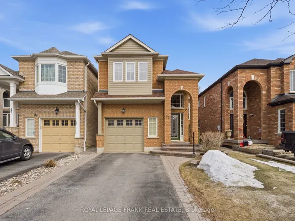 85 Gateway Ct E, Whitby, ON L1R 3M8