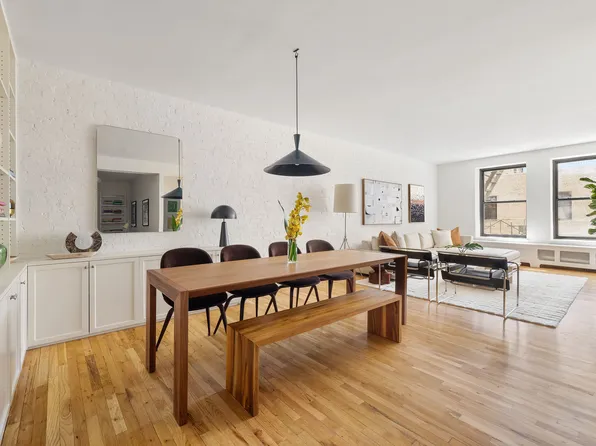 60 Pineapple Street image 1 of 8