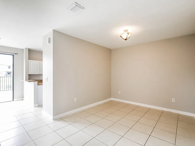 11232 SW 238th St — Photo 6