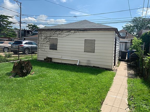 4th image of 1639 N McVicker Ave