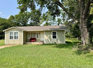 244 E Main St, Big Cabin, OK 74332