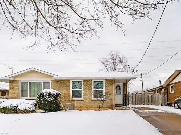 236 Saint Augustine Dr, Saint Catharines, ON L2P 3L5