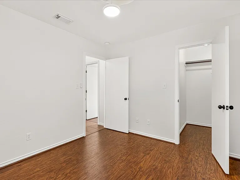 3810 Los Arroyos — Photo 29