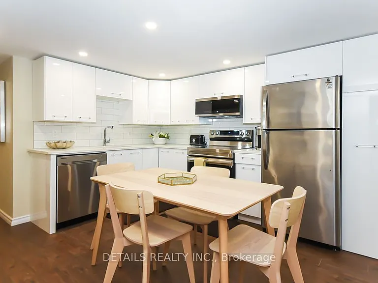 2151 Lambeth Walk #B — Photo 11