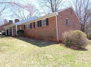 303 Buckingham Dr, Lynchburg, VA 24502