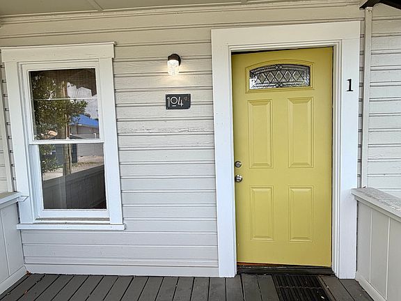 3rd image of 104 W Knollwood St #1A