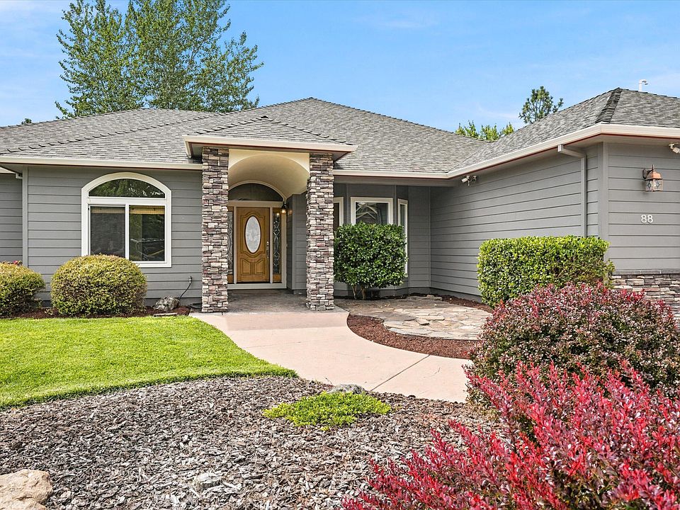 1st image of 88 Pineridge Ln