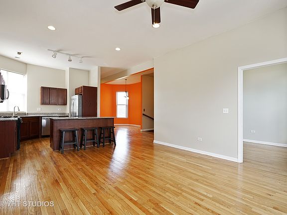 3rd image of 517 E Bowen Ave #2