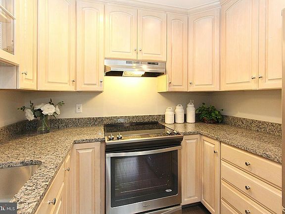 5th image of 4805 Wilwyn Way